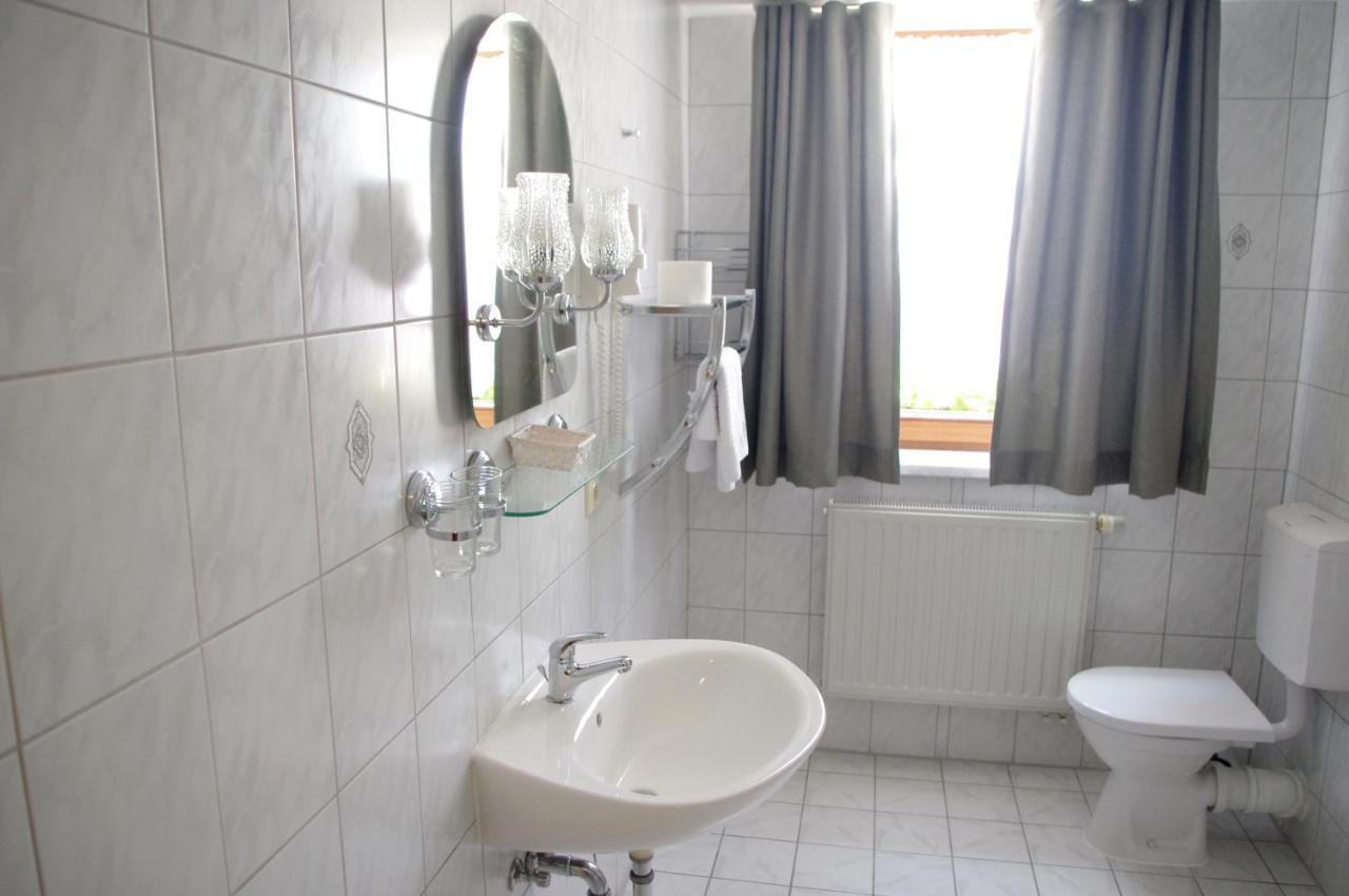 Hotel Gasthof Zum Walfisch Клінґенталь Екстер'єр фото