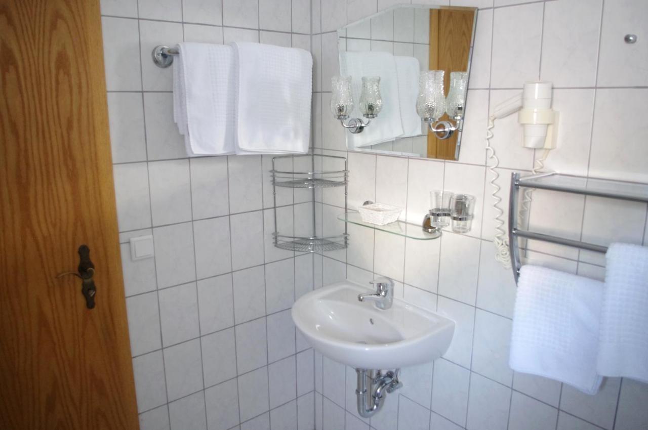Hotel Gasthof Zum Walfisch Клінґенталь Екстер'єр фото