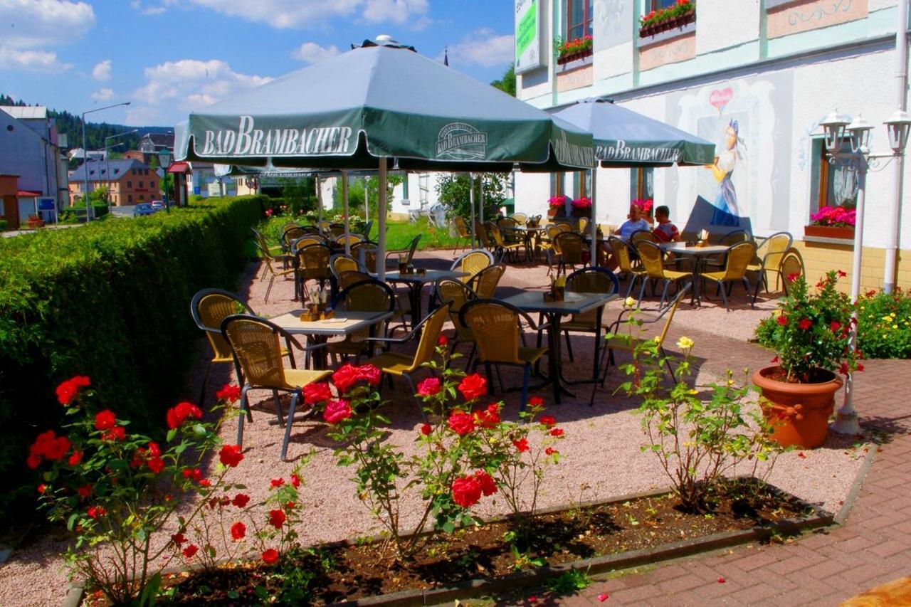Hotel Gasthof Zum Walfisch Клінґенталь Екстер'єр фото