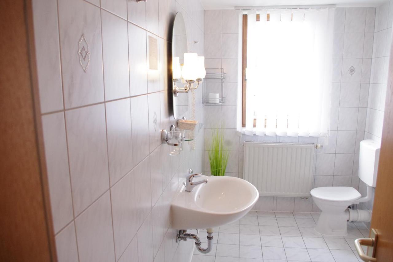 Hotel Gasthof Zum Walfisch Клінґенталь Екстер'єр фото